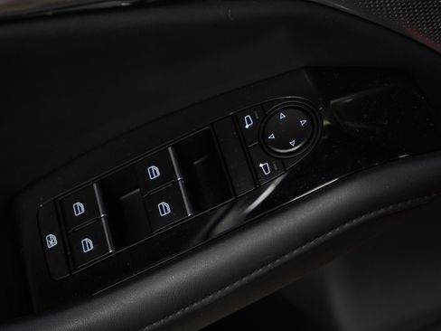 Used 2024 MAZDA MAZDA3 Hatchback w/Premium Plus Pkg image 23