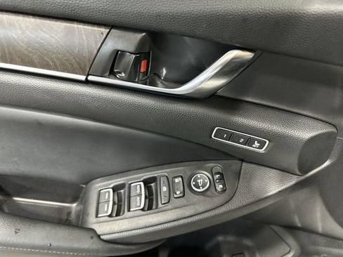 Used 2021 Honda Accord EX-L image 19
