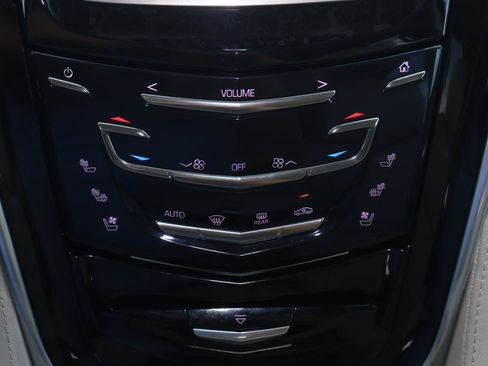 Used 2019 Cadillac Escalade Premium Luxury w/ LPO, Radiant Package RWD image 27
