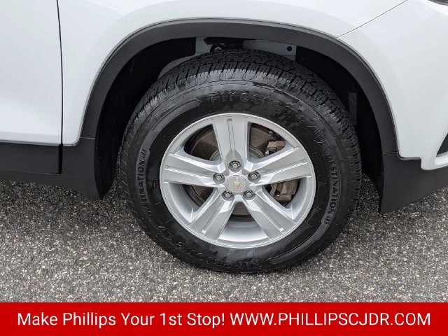 Used 2022 Chevrolet Trax LT w/ Driver Confidence Package AWD/4WD image 11