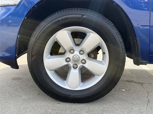 Used 2014 RAM 1500 Express image 9