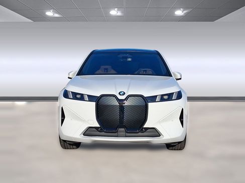 New 2026 BMW iX xDrive60 image 5