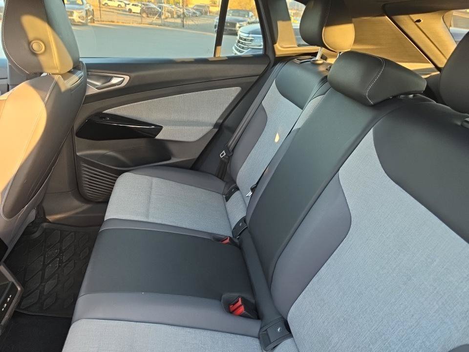 Certified 2023 Volkswagen ID.4 Pro AWD/4WD image 6