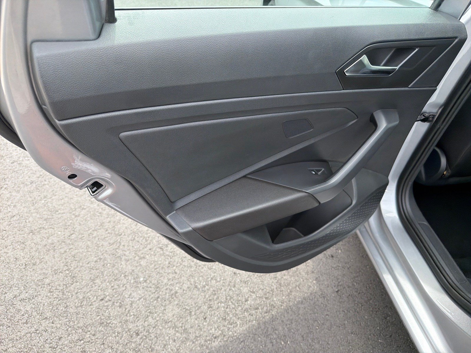 Used 2024 Volkswagen Jetta SE FWD image 21
