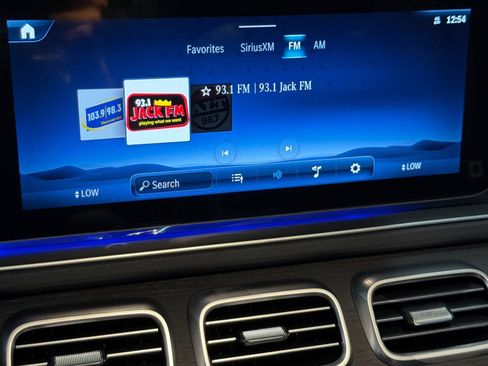 New 2026 Mercedes-Benz GLS 450 4MATIC image 18