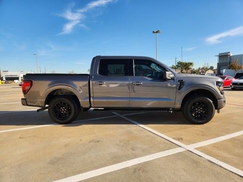 Used 2024 Ford F150 XLT w/ XLT Black Appearance Package image 4
