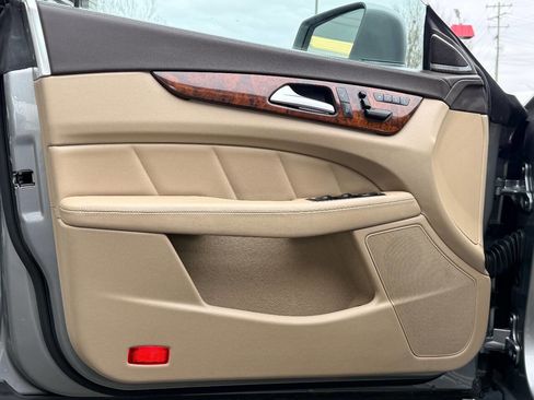 Used 2014 Mercedes-Benz CLS 550 4MATIC image 11