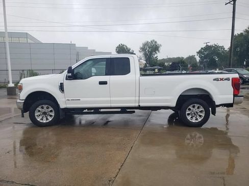 Used 2022 Ford F350 XLT w/ XLT Value Package AWD/4WD image 8