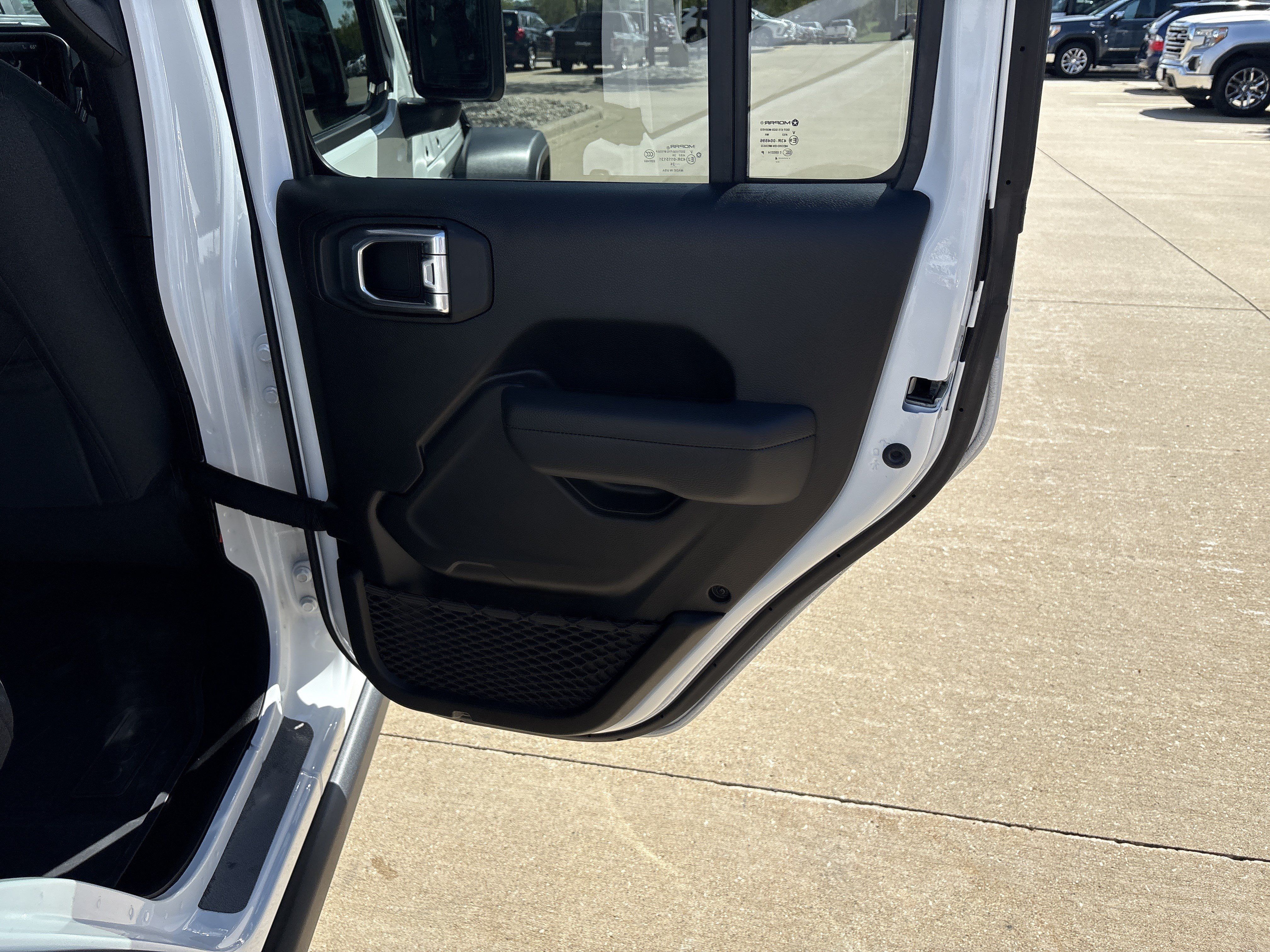 Used 2024 Jeep Wrangler Unlimited Sport AWD/4WD image 14