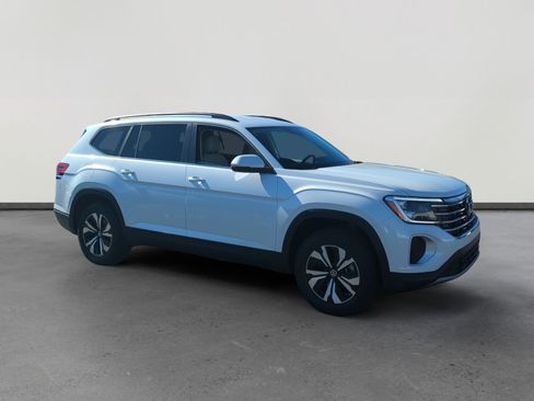 New 2026 Volkswagen Atlas SE image 7