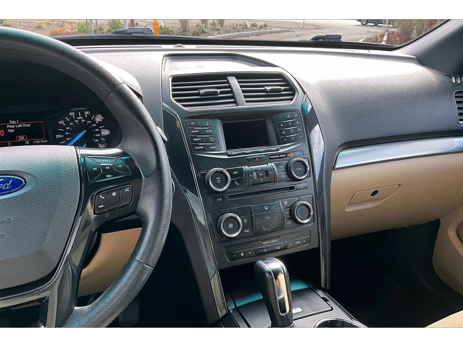 Used 2016 Ford Explorer 4WD image 6