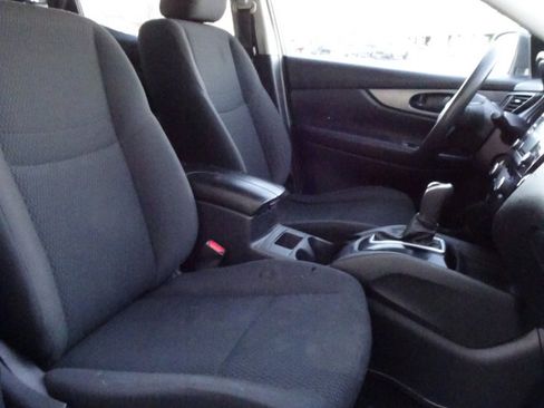 Used 2017 Nissan Rogue Sport S w/ S Appearance Package image 12