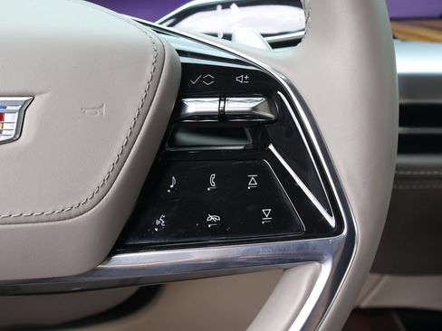 Certified 2025 Cadillac Escalade Sport Platinum RWD image 21