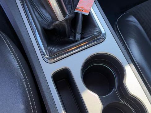 Used 2014 Dodge Challenger SRT8 w/ Harman/Kardon Audio Group image 33