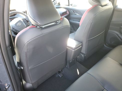 New 2026 Toyota Prius Plug-In Hybrid FWD image 13