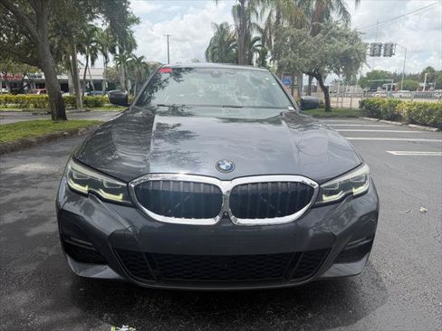 Used 2020 BMW 330i Sedan w/ M Sport Package RWD image 11