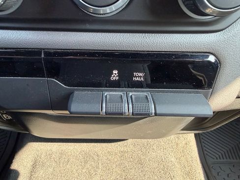 Used 2023 RAM 1500 Big Horn AWD/4WD image 15