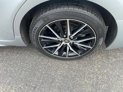 Used 2021 Toyota Camry SE image 8