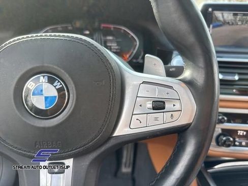 Used 2022 BMW 750Li xDrive AWD/4WD image 45