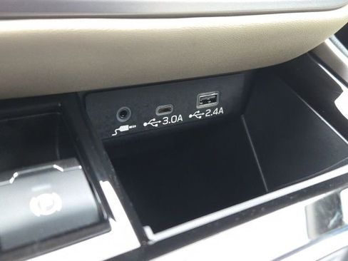 Certified 2025 Subaru Outback Premium image 18