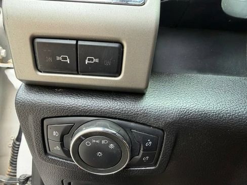 Used 2018 Ford F250 Lariat w/ Lariat Ultimate Package AWD/4WD image 24