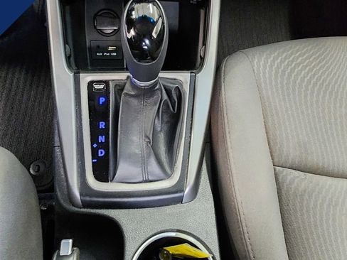 Used 2016 Hyundai Elantra SE FWD image 13