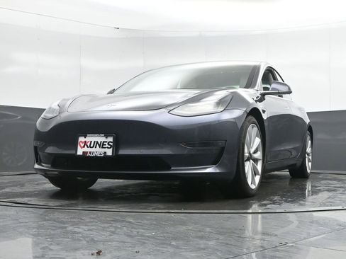 Used 2019 Tesla Model 3 Long Range image 42