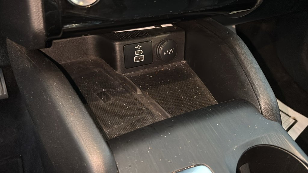 Used 2024 Ford Escape Platinum AWD/4WD image 20