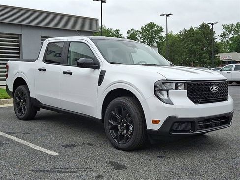 New 2025 Ford Maverick XLT w/ XLT Luxury Package image 2