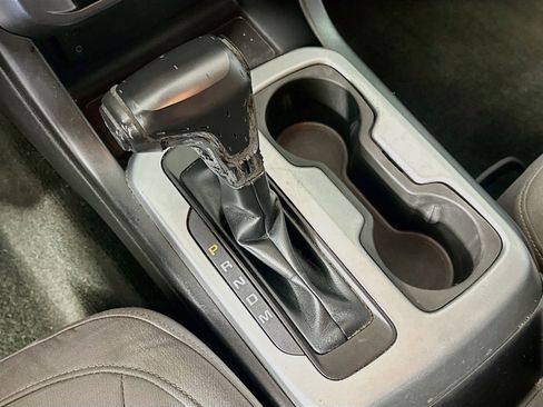 Used 2016 Chevrolet Colorado LT w/ LT Convenience Package RWD image 23