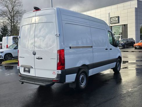 New 2025 Mercedes-Benz Sprinter 2500 image 6