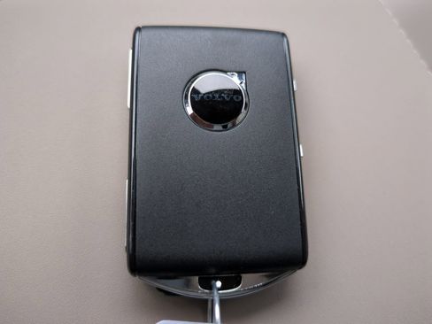 New 2026 Volvo XC90 B6 Ultra w/ Lounge Package image 28