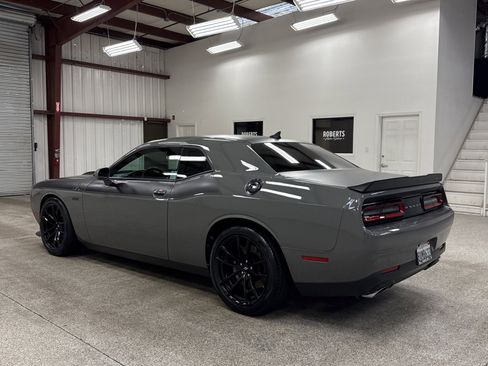 Used 2018 Dodge Challenger T/A image 9