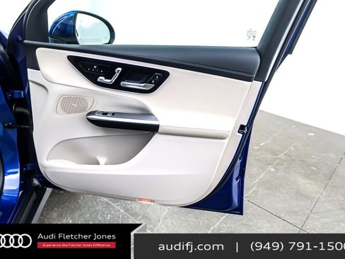 Used 2025 Mercedes-Benz GLC 300 w/ Winter Package image 24