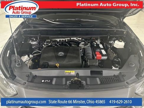 Used 2021 Toyota Highlander Platinum image 19