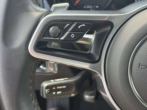 Used 2021 Porsche Macan AWD/4WD image 21