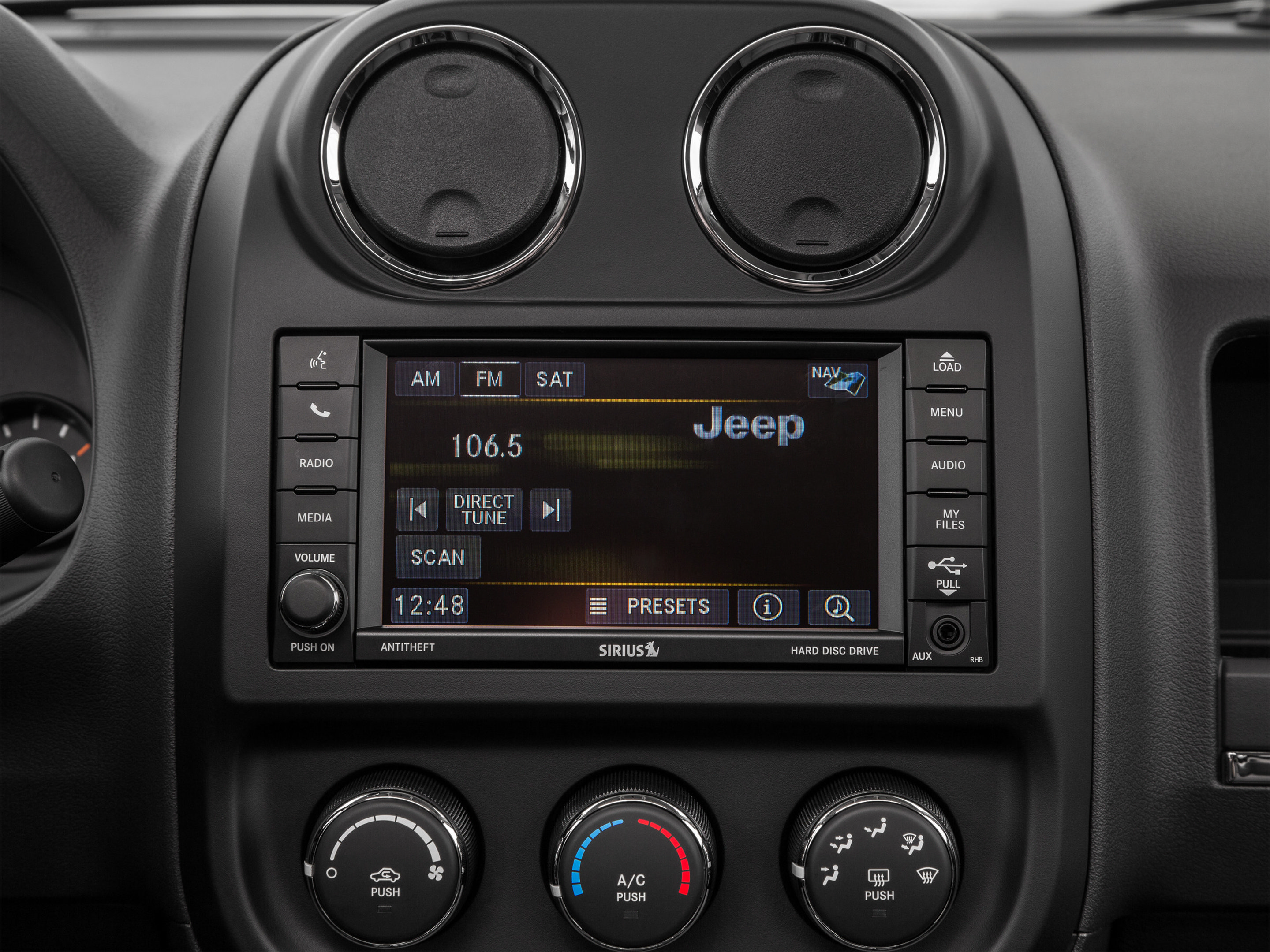 Used 2016 Jeep Patriot Latitude w/ Sun/Sound Group FWD image 23