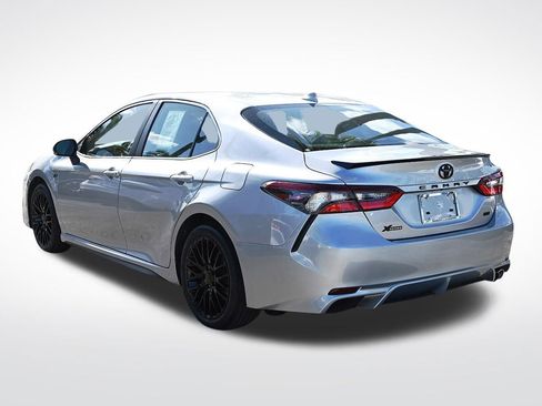 Used 2023 Toyota Camry SE image 4