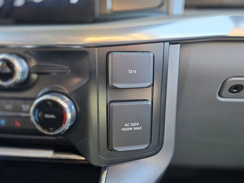 Used 2025 Ford F150 Lariat w/ Equipment Group 501A Mid image 29