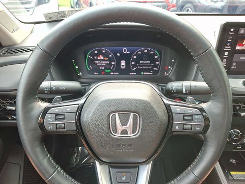 Used 2025 Honda Accord Touring image 21