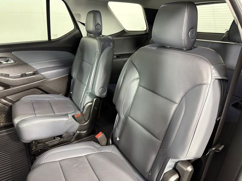 Used 2018 Chevrolet Traverse LT FWD image 20