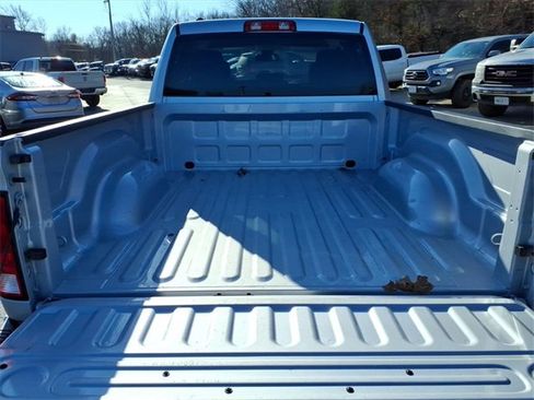 Used 2016 RAM 1500 Express image 40