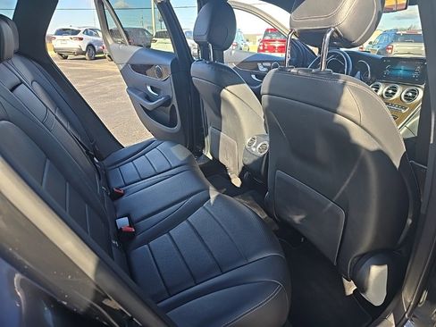 Used 2020 Mercedes-Benz GLC 300 4MATIC image 19