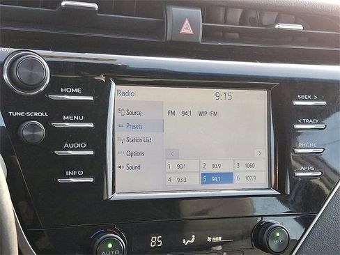 Used 2018 Toyota Camry SE image 16