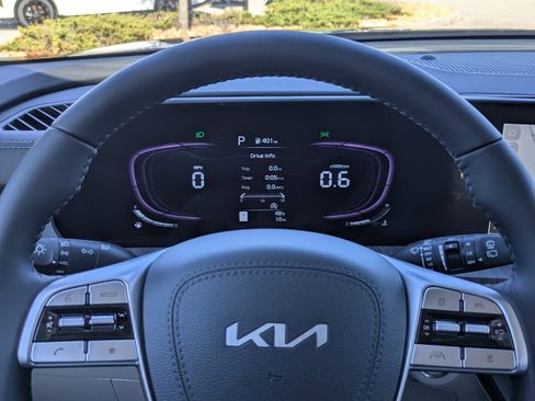 New 2025 Kia Telluride EX image 36