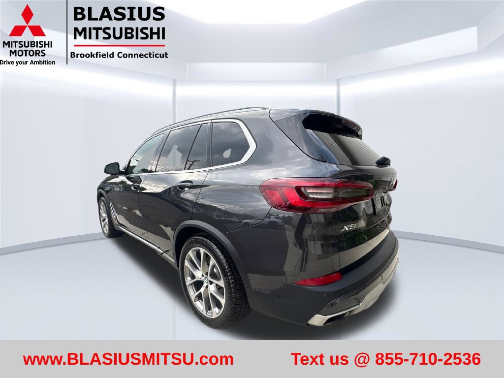 Used 2020 BMW X5 xDrive50i w/ Executive Package AWD/4WD image 12