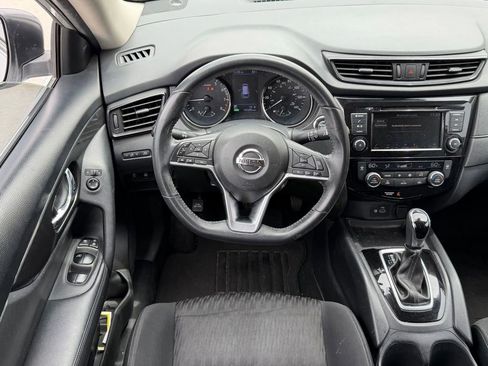 Used 2019 Nissan Rogue SV FWD image 9