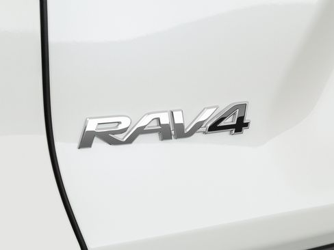 Used 2020 Toyota RAV4 XSE AWD/4WD image 64