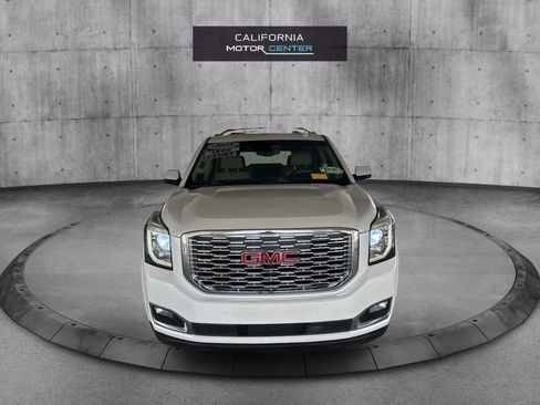 Used 2018 GMC Yukon XL Denali w/ Denali Ultimate Package AWD/4WD image 2