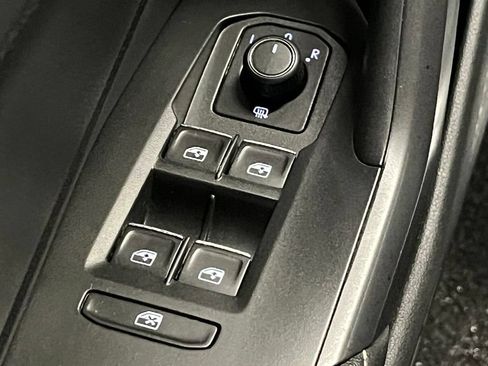 Used 2025 Volkswagen Jetta Sport FWD image 13